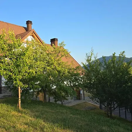 Komforna Planinska Kuca Za Odmor Chaletu