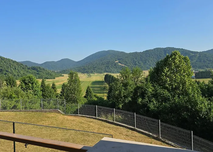Chaletu Komforna Planinska Kuca Za Odmor Mrkopalj