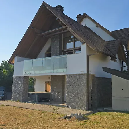 Komforna Planinska Kuca Za Odmor Chalet