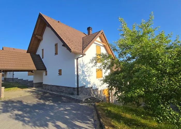 Komforna Planinska Kuca Za Odmor *